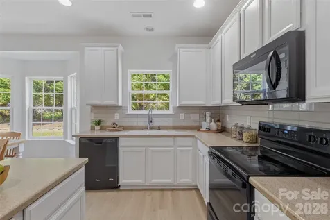 2700 Piersland Drive Matthews NC 28104