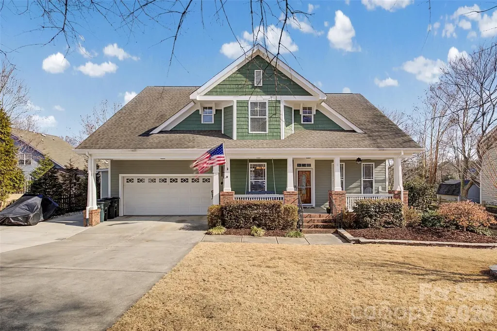 1044 Hunters Run Drive Tega Cay SC 29708