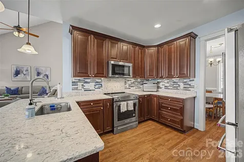 1044 Hunters Run Drive Tega Cay SC 29708