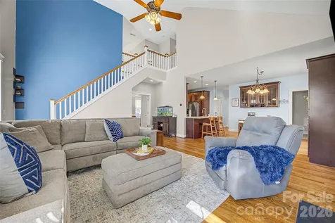 1044 Hunters Run Drive Tega Cay SC 29708