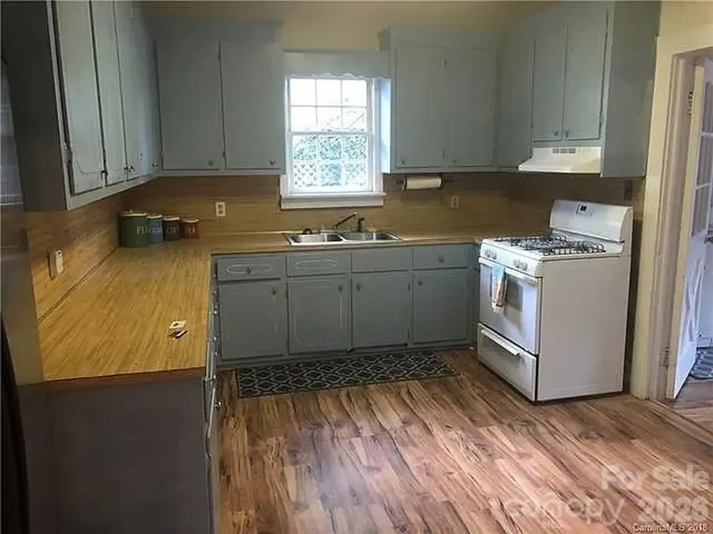23 Lineberger Street Lowell NC 28098