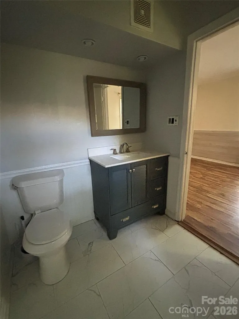 23 Lineberger Street Lowell NC 28098