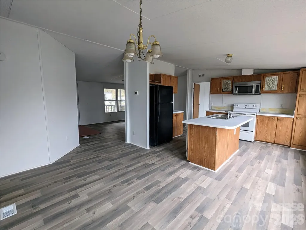 7329 Twillingate Drive Charlotte NC 28215
