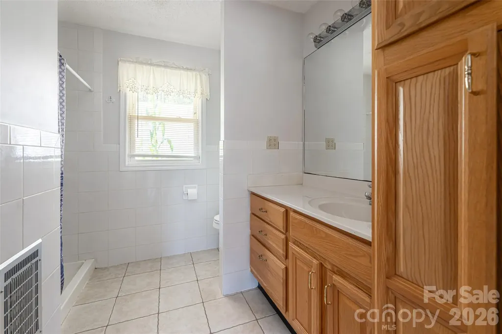 2800 Coxe Road Tryon NC 28782
