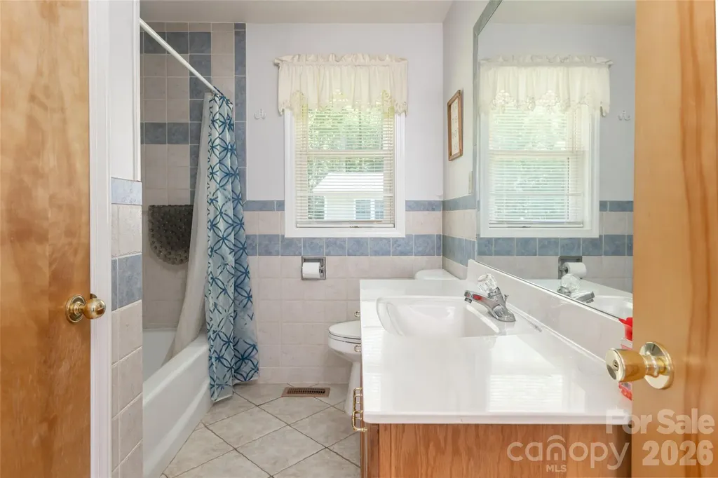 2800 Coxe Road Tryon NC 28782