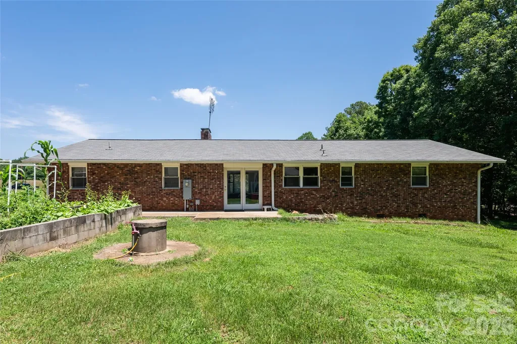2800 Coxe Road Tryon NC 28782