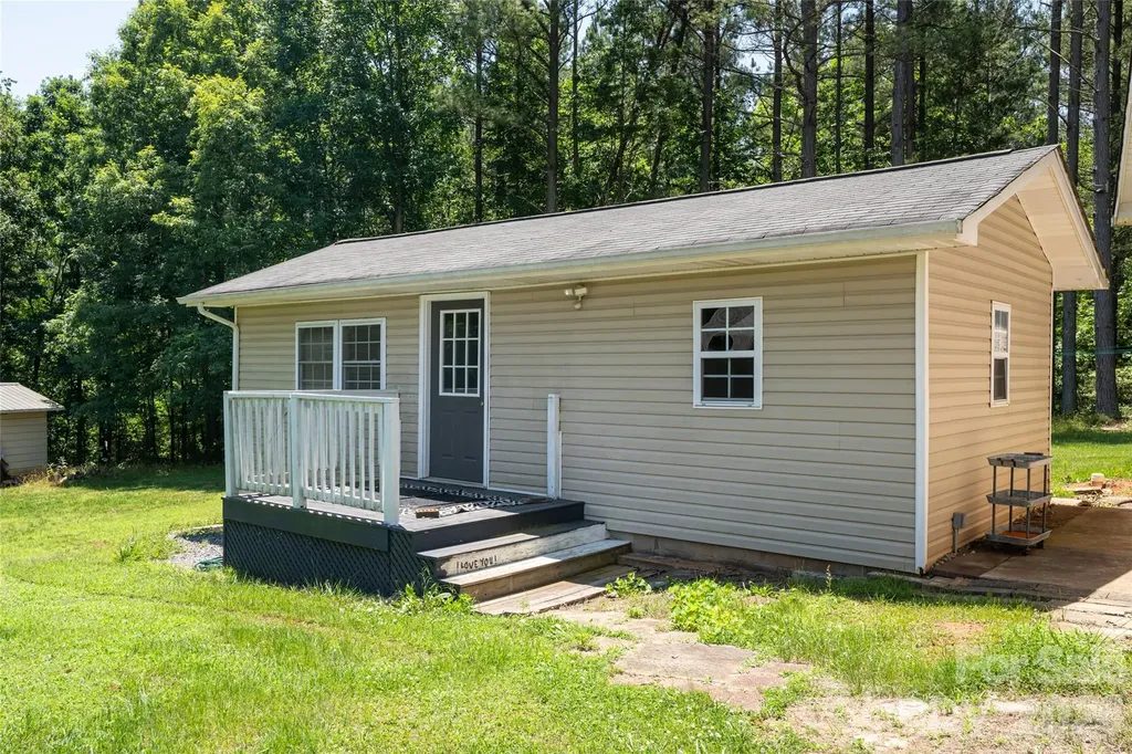 2800 Coxe Road Tryon NC 28782