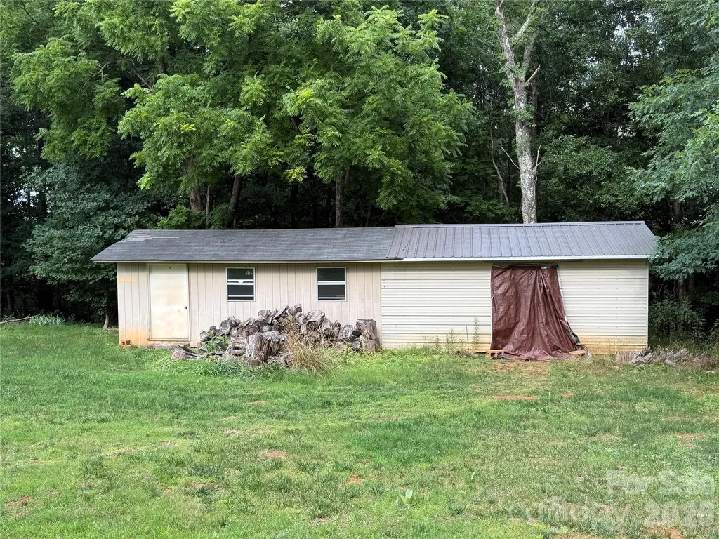 2800 Coxe Road Tryon NC 28782