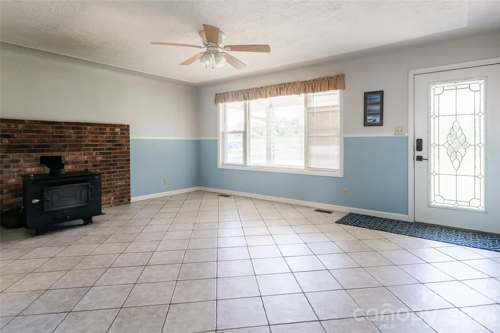 2800 Coxe Road Tryon NC 28782