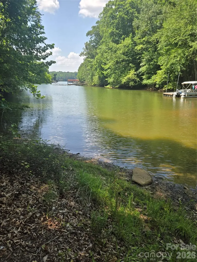154 Oak Point Lane Stony Point NC 28678