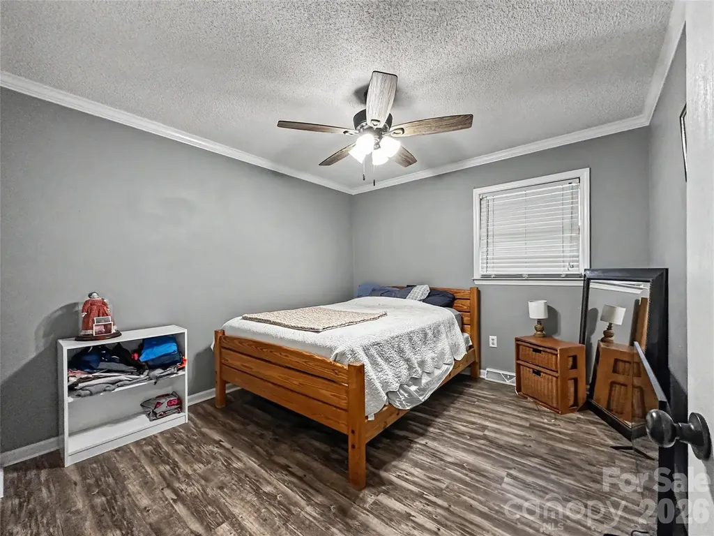 213 Bostian Lake Road Statesville NC 28677