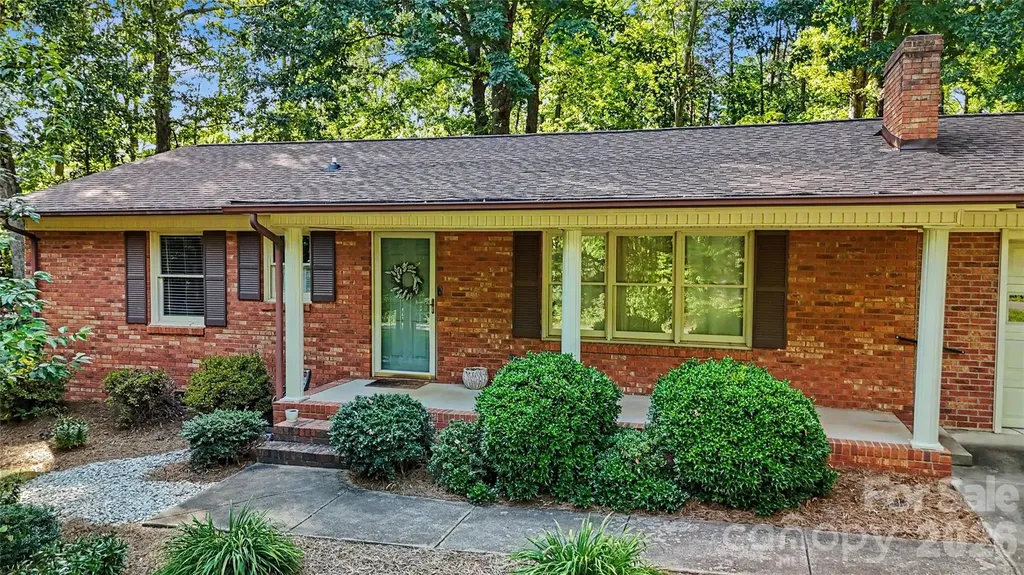 213 Bostian Lake Road Statesville NC 28677
