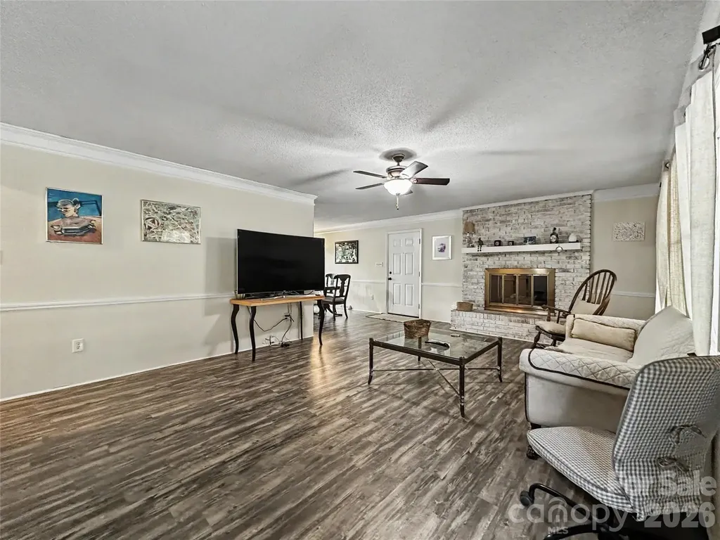 213 Bostian Lake Road Statesville NC 28677