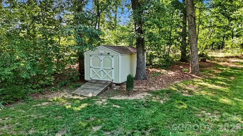 213 Bostian Lake Road Statesville NC 28677