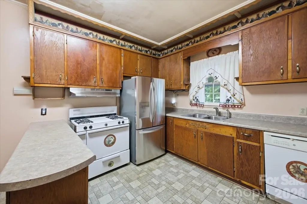 8512, 8516, 8520 Colgate Circle Charlotte NC 28214