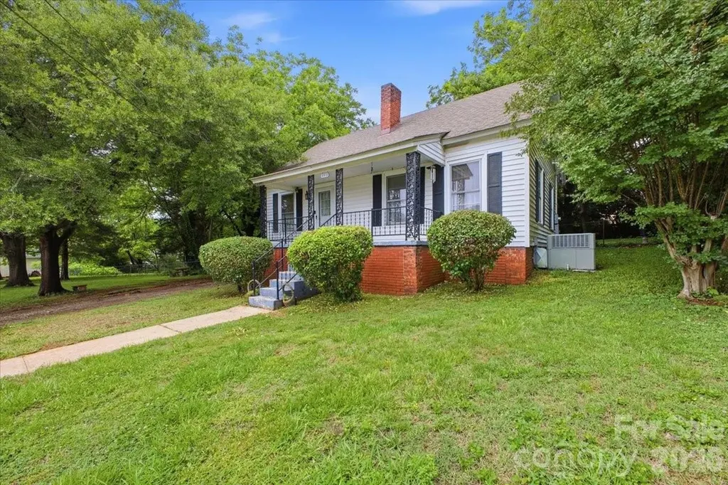 8512, 8516, 8520 Colgate Circle Charlotte NC 28214