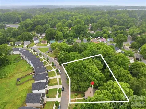8512, 8516, 8520 Colgate Circle Charlotte NC 28214