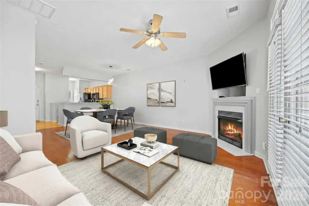 8244 Carob Tree Lane Charlotte NC 28215