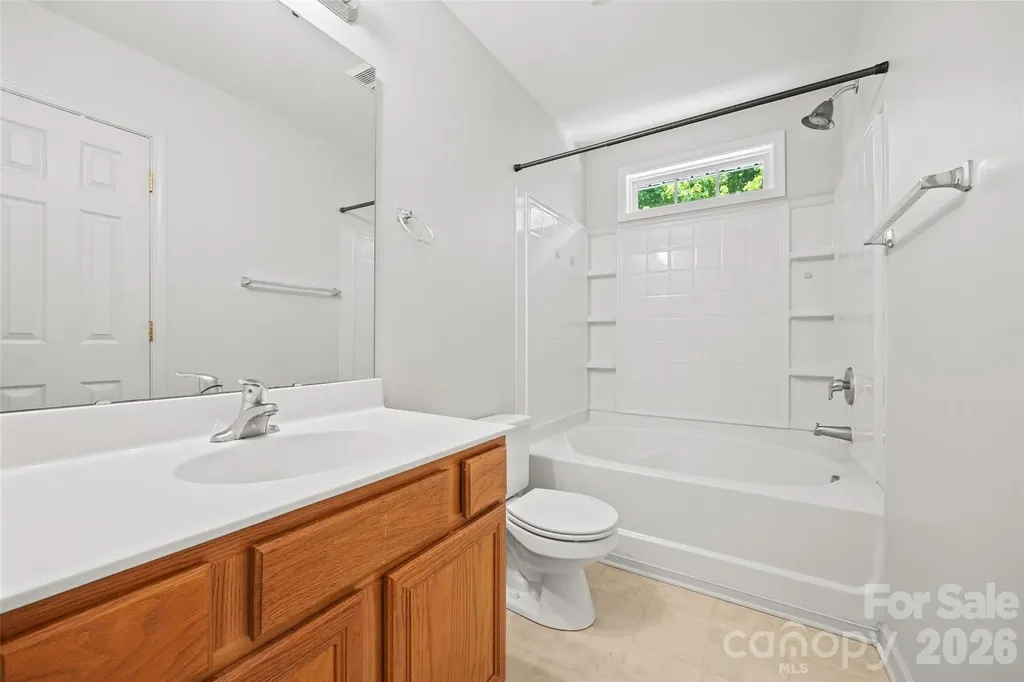 8244 Carob Tree Lane Charlotte NC 28215