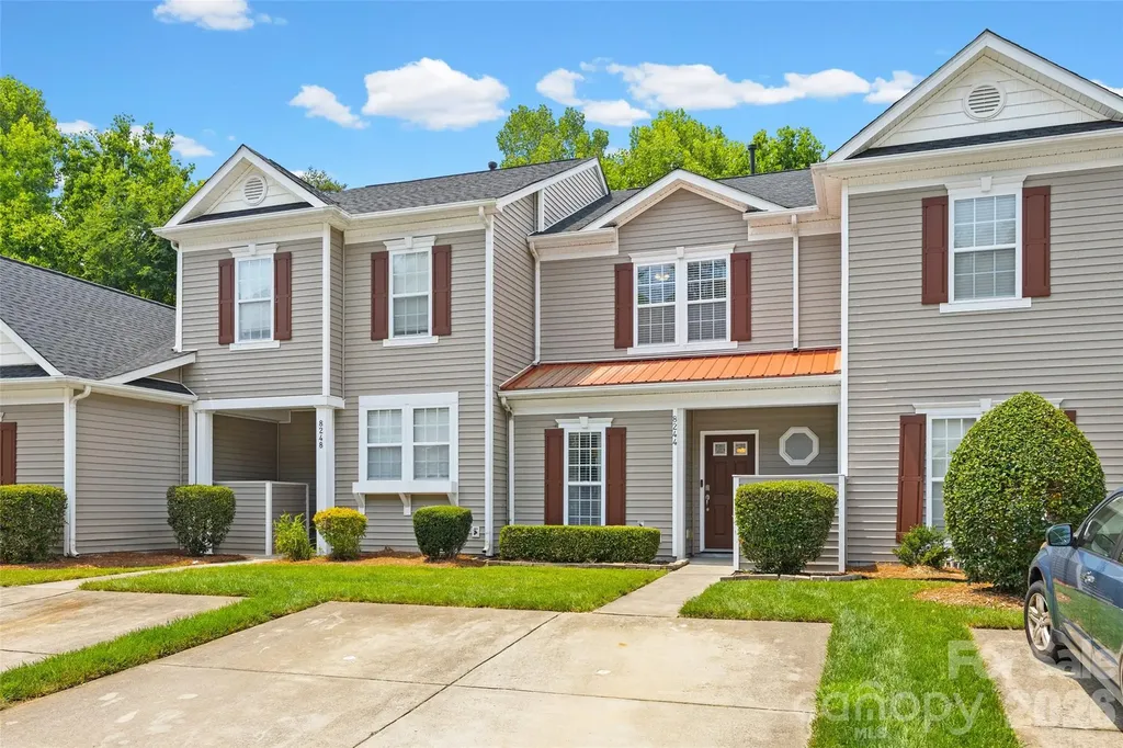 8244 Carob Tree Lane Charlotte NC 28215