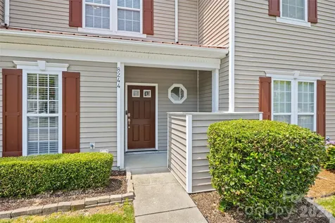 8244 Carob Tree Lane Charlotte NC 28215