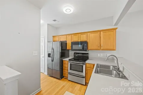 8244 Carob Tree Lane Charlotte NC 28215