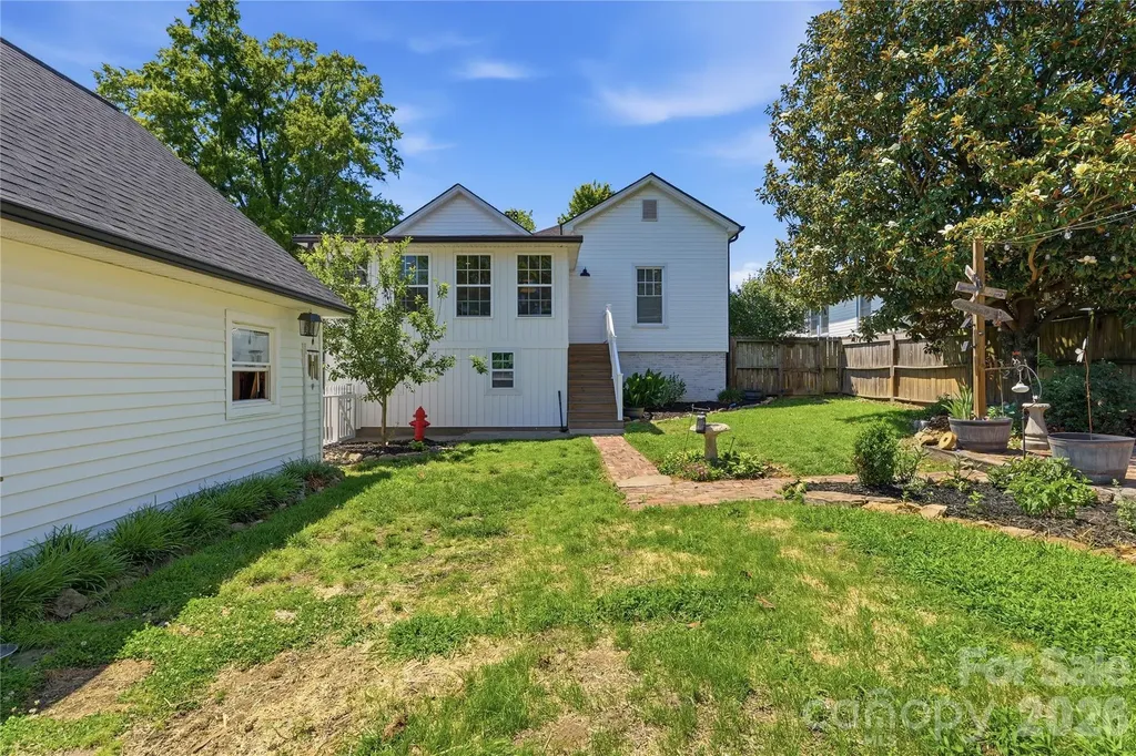 502 N Ridge Avenue Kannapolis NC 28083