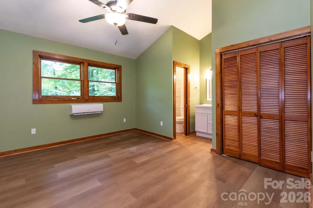 109 Narrow Way Road Burnsville NC 28714