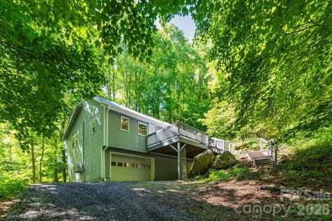 109 Narrow Way Road Burnsville NC 28714