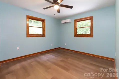109 Narrow Way Road Burnsville NC 28714