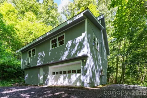 109 Narrow Way Road Burnsville NC 28714