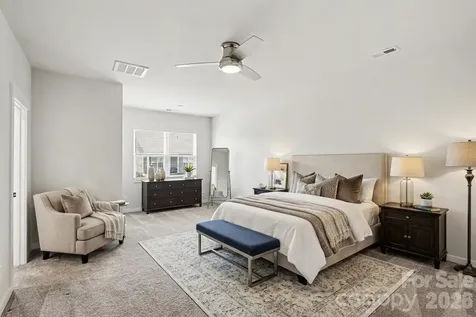 9521 Munsing Drive Charlotte NC 28269