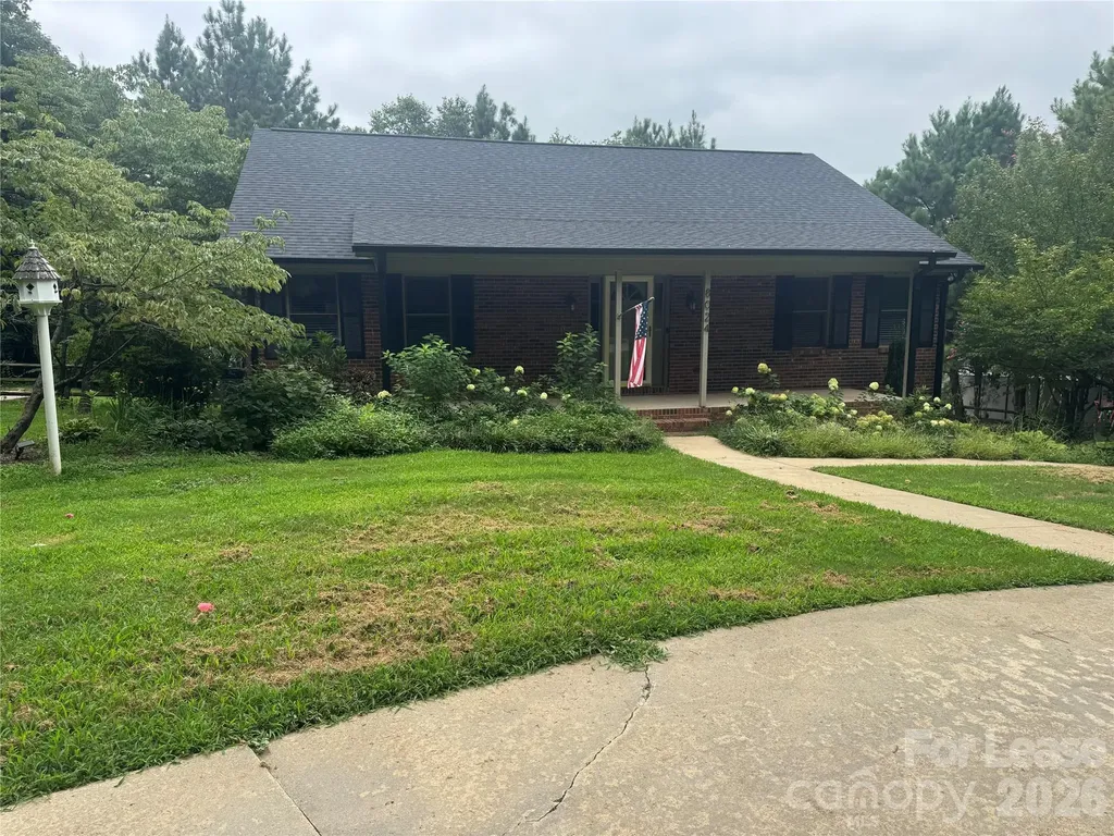 8024 Bradford Lane Denver NC 28037