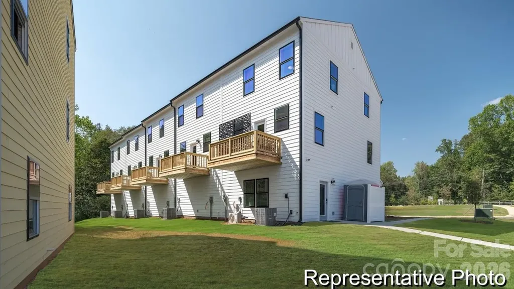 11833 Avocet Street Charlotte NC 28215