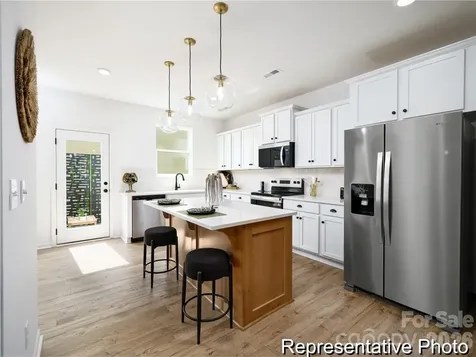 11833 Avocet Street Charlotte NC 28215