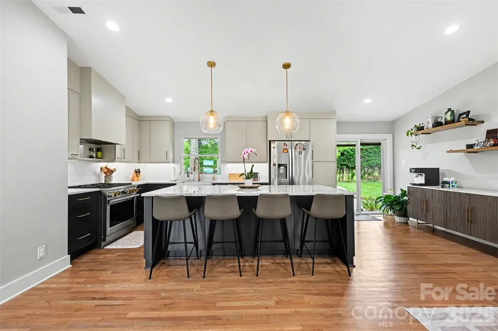 4931 Seacroft Road Charlotte NC 28210