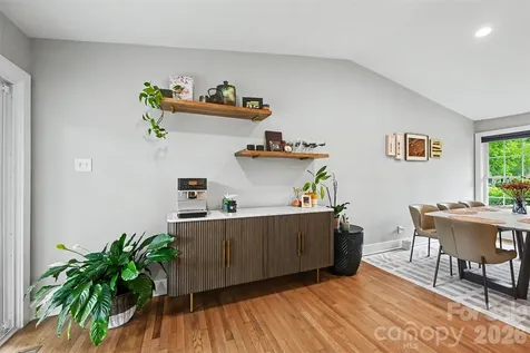 4931 Seacroft Road Charlotte NC 28210