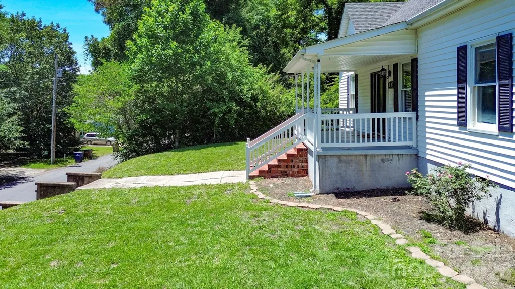 638 W Main Extension Lincolnton NC 28092