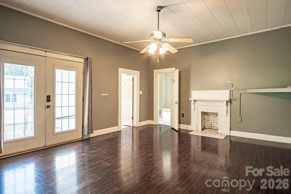 638 W Main Extension Lincolnton NC 28092