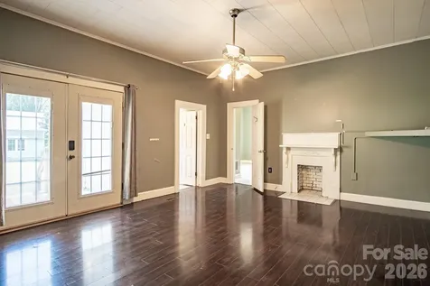 638 W Main Extension Lincolnton NC 28092