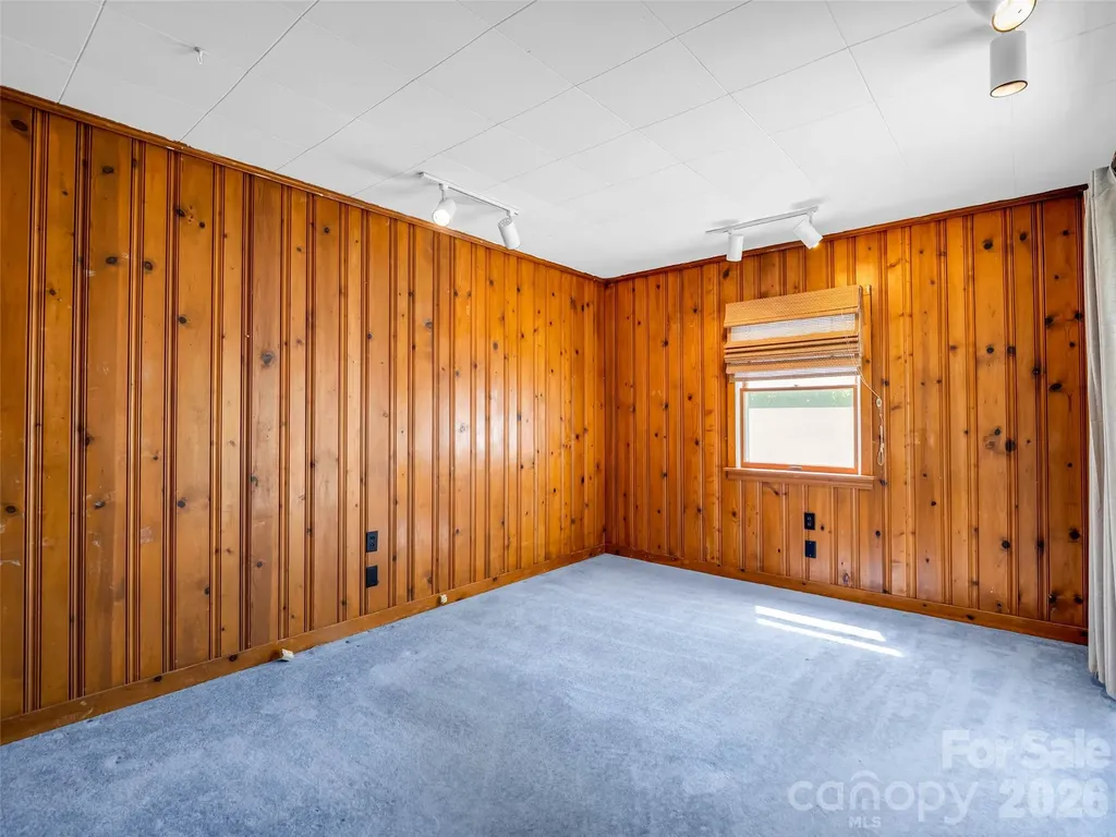 52 Forest Road Asheville NC 28803