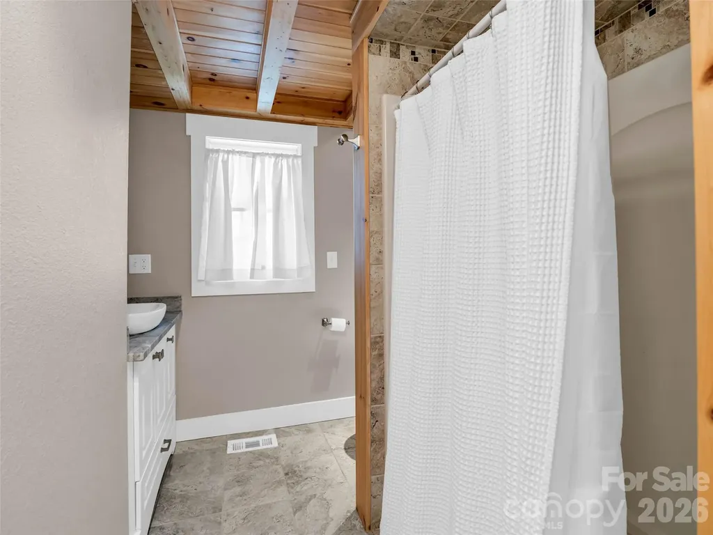 52 Forest Road Asheville NC 28803