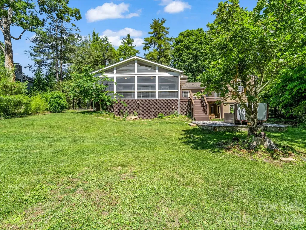 52 Forest Road Asheville NC 28803