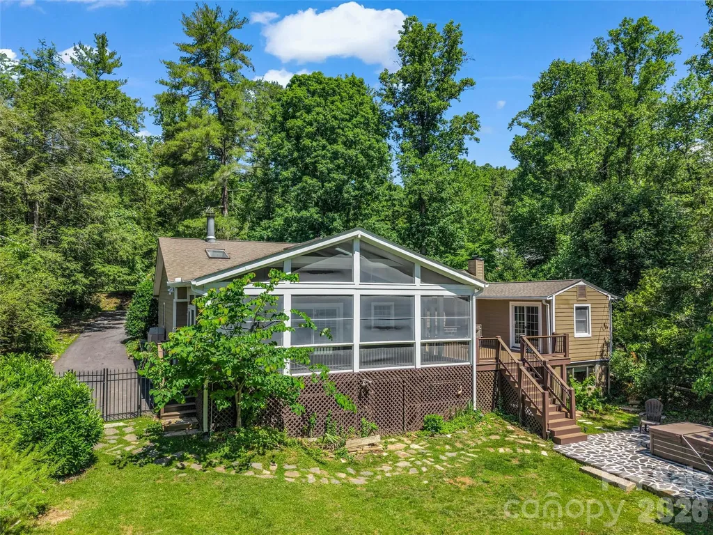 52 Forest Road Asheville NC 28803