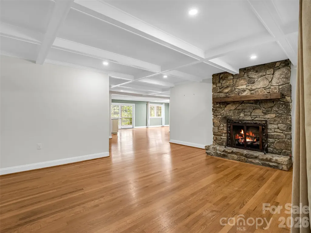 52 Forest Road Asheville NC 28803