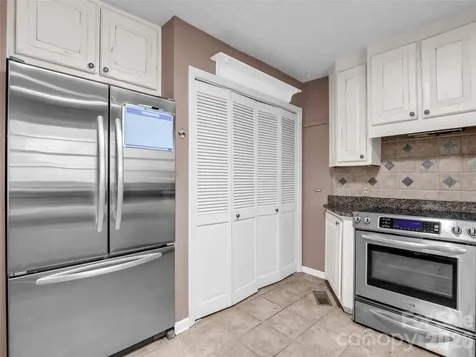 52 Forest Road Asheville NC 28803