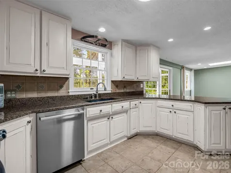 52 Forest Road Asheville NC 28803