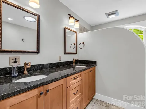 52 Forest Road Asheville NC 28803