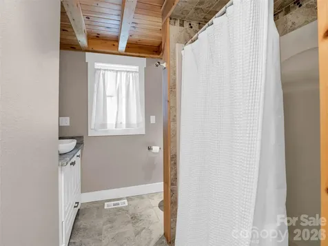 52 Forest Road Asheville NC 28803