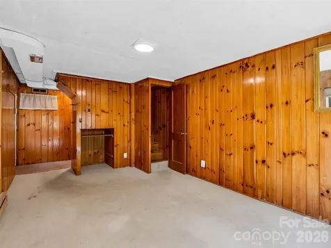 52 Forest Road Asheville NC 28803